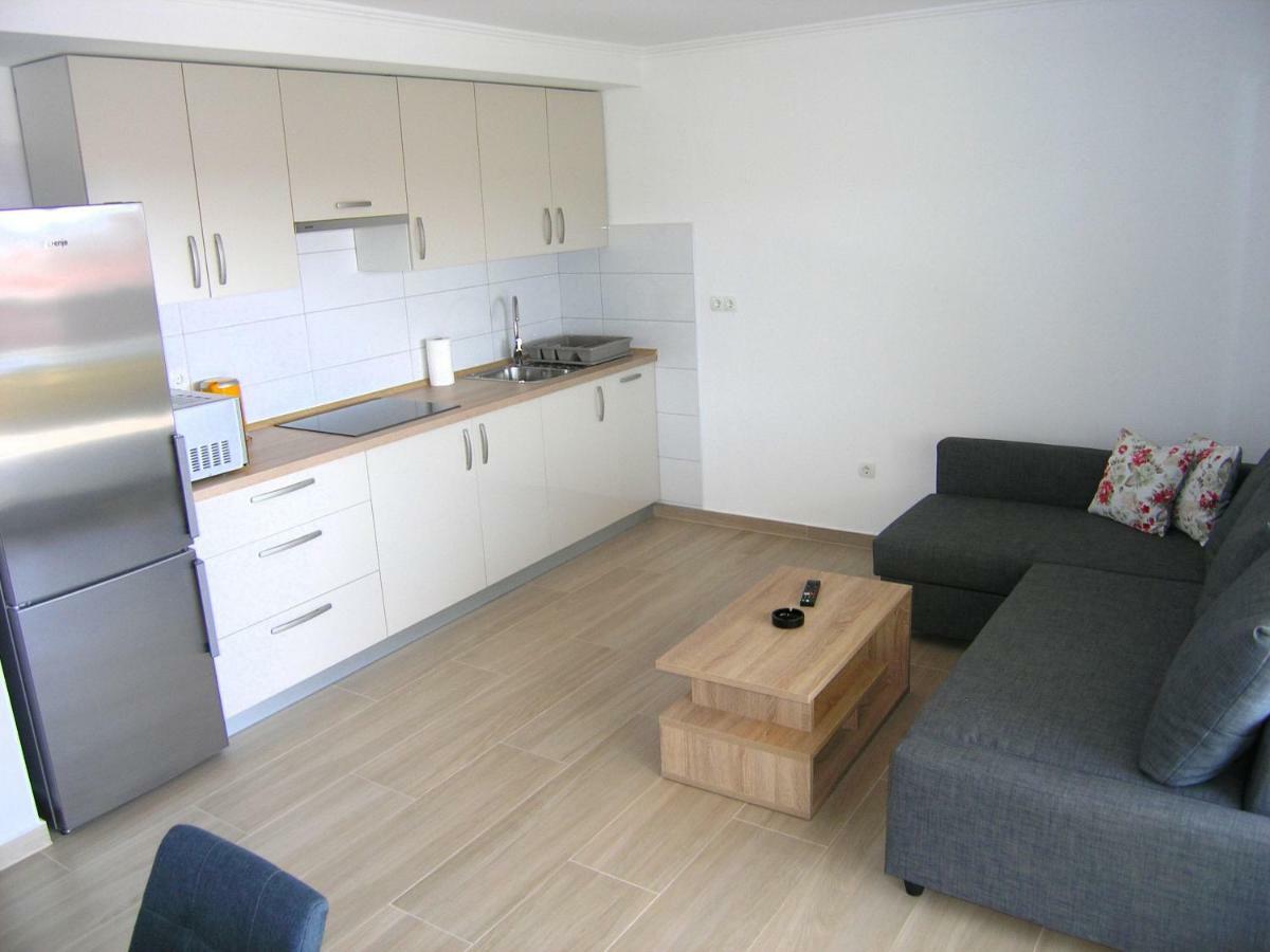 Apartmani Krajinovic Krk Town Exterior foto